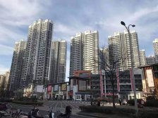 玖珑湾 精装四房 含个入户花园 双阳台 户型好