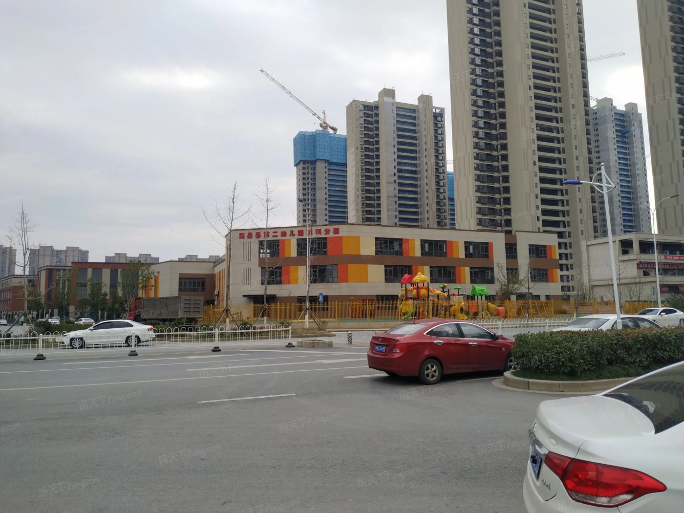 第二幼儿园洪科分园在售普通住宅带装修别名:润园 南昌鸿海水岸之城