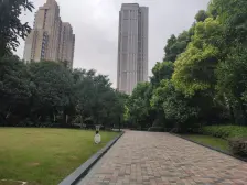 二期精装大三房,诚意出售,保养很好,基本可拎包入住