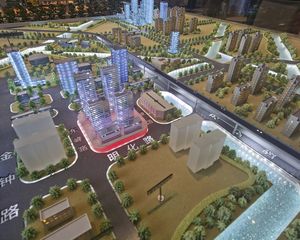两室好户型,总价低位置好,出路方便,毛坯