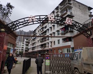 柏林小区卉悦居3室2厅东南