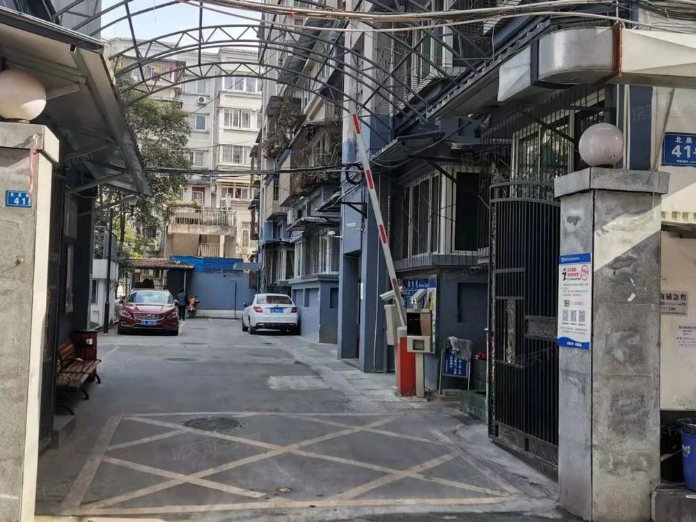 小区相关图
