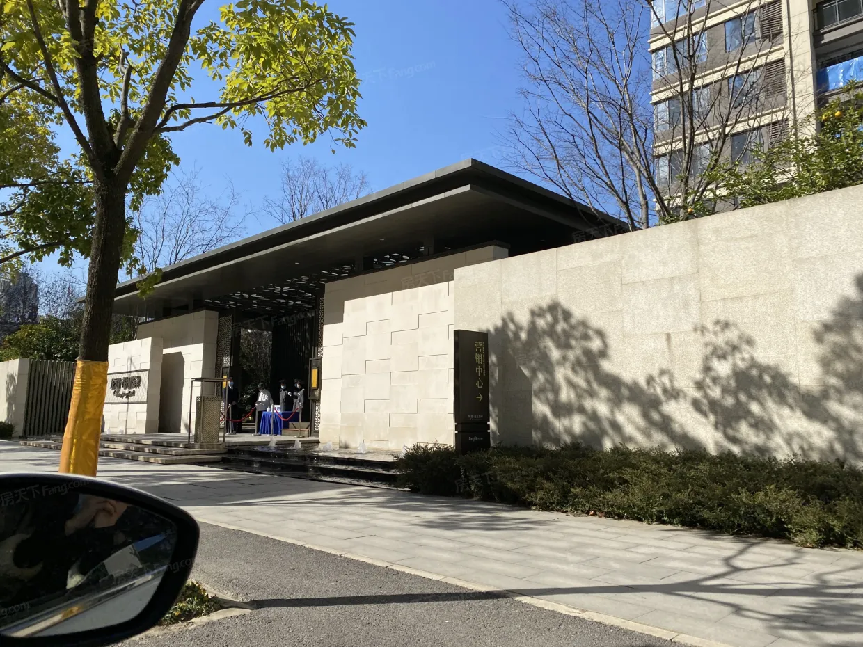 龙湖春江彼岸