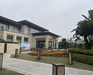 万达华府 4室2厅 南