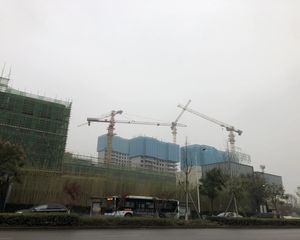湘江边越秀湘江星汇城11层的小高层,已搭板
