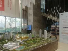 正规三居室,户型方正,负氧离子高,诚心卖价格可以谈