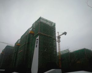 蓝光未来 4室2厅 南