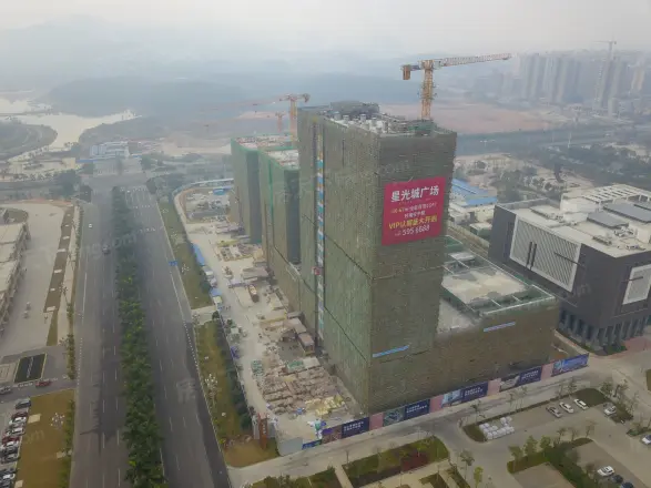 星光城广场实景图