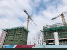 刚刚交房次新房小区、准新房、户型很不错、楼层好