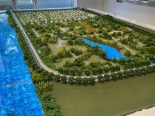 300平大花园,四面采光,户型方正,临天然大河,急售