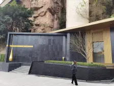 视野开阔 落地大玻璃