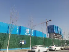 高铁东站旁 一楼带院 精装修 带两层地下室 采光无遮挡