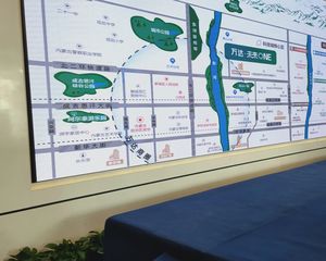 万达未来ONE刚交付的准新房 毛坯 好楼层