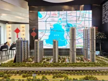 湖畔现代城180平,精装4-2-3,装修保养好,看房随时,