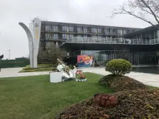 此房手续齐全,格局好,采光好,无遮挡,出行方便