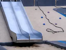 璧山街道 龙湖千山新屿听岸四房88.8万