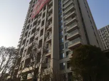 纯边套大花园 园博国企品质小区 自带温泉 上下共五层