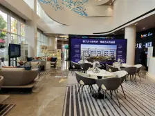 次新小区,户型方正,交通出行方便