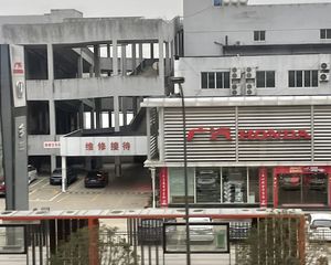 小区环境好,交通便捷,小区自带幼儿园