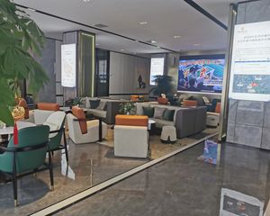 全新装修拎包入住小区环境好