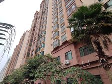 大润发商圈正规两房位置好,两大商圈,菜市场