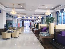 南向的采光好带装修的证过二房东诚心卖