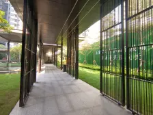 此房是开发商精装的,精装质量好,房子封窗了拎包入住