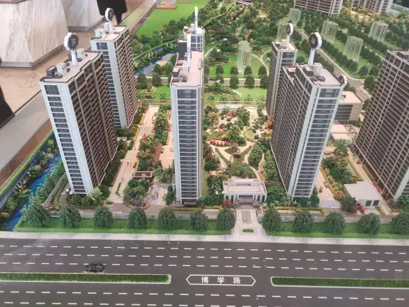 万向湖畔晓风实景图