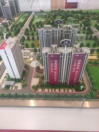 万向湖畔晓风实景图