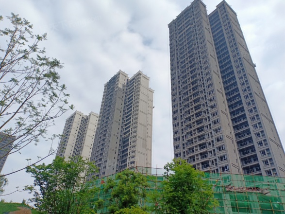 成都城投锦樾峰境实景图