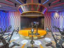 解放碑+两江四岸+十八梯景点+次新房精装修