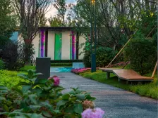 央企大品牌 高品质小区 地上两层地下一层下跃产品