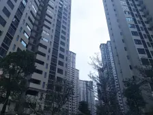 出售阳光海岸楼中楼,家具家电齐全,一个阳台两个露台