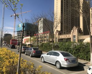 赛罕区电梯房好楼层产权清晰楼下书包看房方便