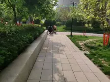 中间楼层 采光充足 人车分流 交通方便