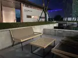龙鑫·美湖湾营销中心实景图