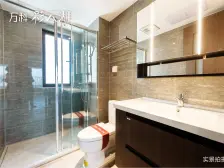 石坪桥 万科彩云湖三房210万