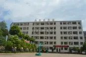 学校