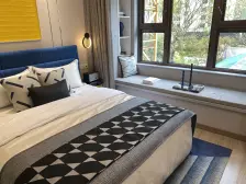 园区次新房,三房两卫,中间楼层,远离高架