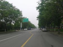 本项目位于阜阳市西南,距市政府仅4.1公里,双清湾旁