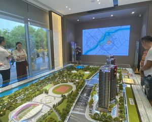 江东天第117平三房两卫精装修景观房拎包入住
