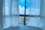 碧水半岛102㎡三房-次卧飘窗实拍