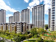 鸿坤理想尔湾 4室2厅 南 北