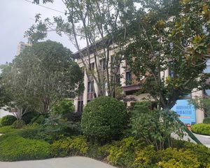 中弘·泊金湾4室1厅南