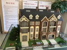 边户150平大院,地下全明,大华紫郡联排别墅,诚意卖