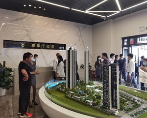 泰丰全新未入住过小区,精装出售。