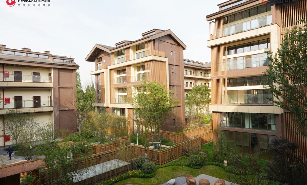 青城山老君阁对面电梯山景洋房可精装可清水视野开阔