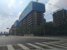 小区总高13层,一梯一户,户型好,位置好,采光佳