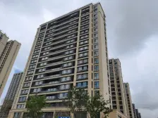 小高层 一楼双卫,正常住宅采光无遮挡绿城物业