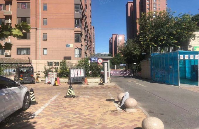 北京城建福润四季B区实景图